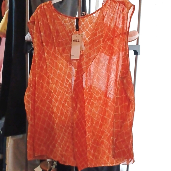 Luna Tiks Women's Sleeveless Blouse - Picture 1 of 3